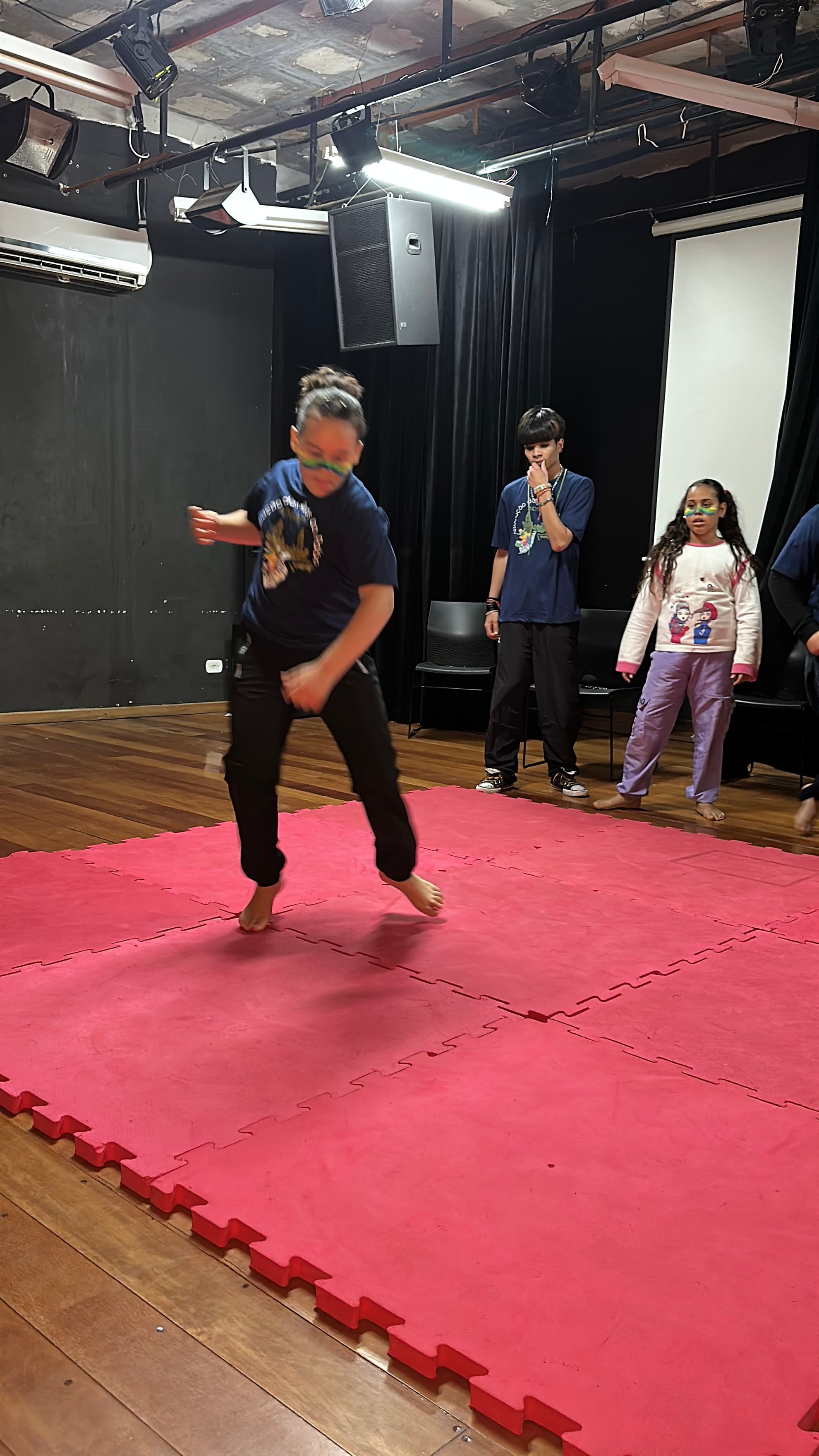 Dança e expressão corporal durante o evento